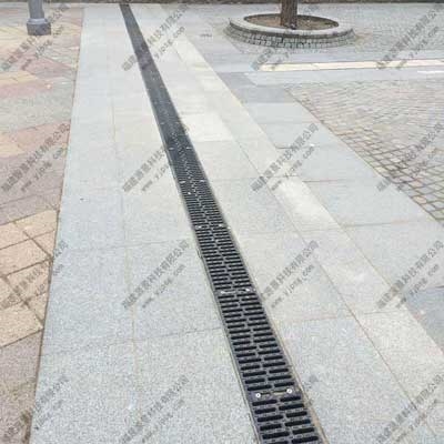 市政道路球墨鑄鐵D400重型排水溝的應用